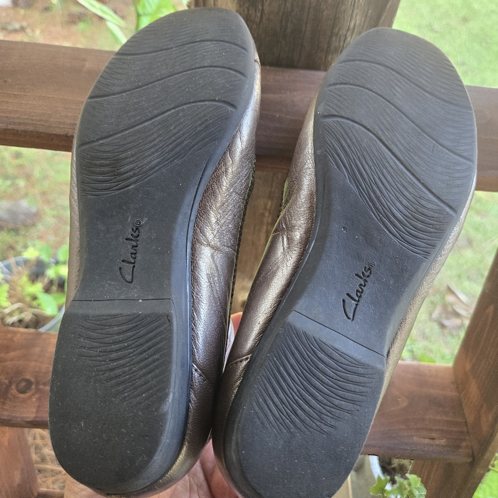 Clarks Blanche Nora Champagne Gold Metallic Leather Ballet Flat Size 8.5 - Picture 11 of 13